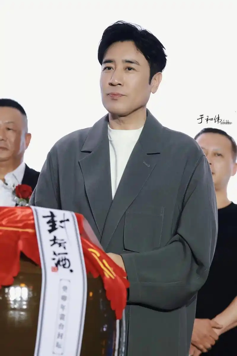  于和伟 演戏生涯 _于和伟 早年经历 _娱乐圈演技现场